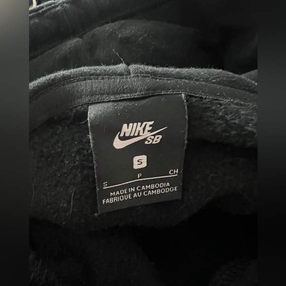 EUC Nike SB hoodie black - Picture 4 of 4